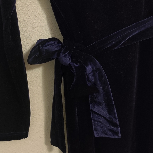 Dress - Picture 4 of 5